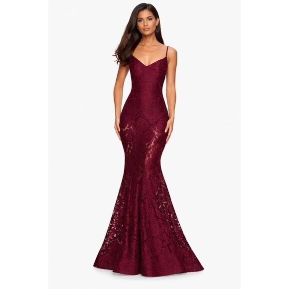 La Femme Women's 27584 Wine Lace Fitted Prom Dress Open Back Size 4